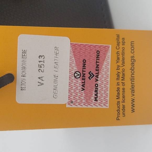 1388- Valentino By Mario Valentino Italian Leather NWT - Picture 12 of 12